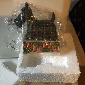 Figurine Scottish terrier